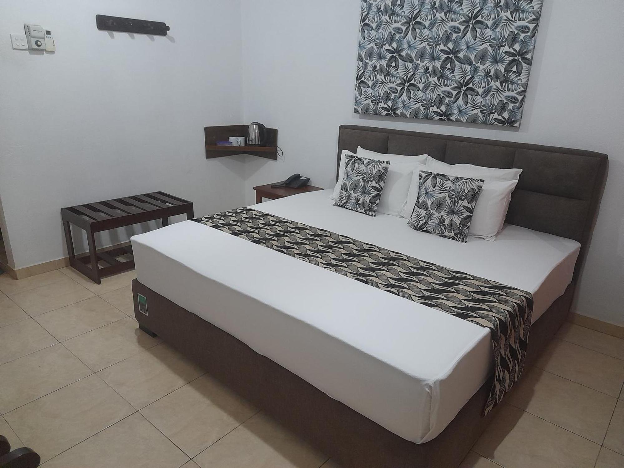 Larn'S Villa Hotel & Apartment 와두와 외부 사진