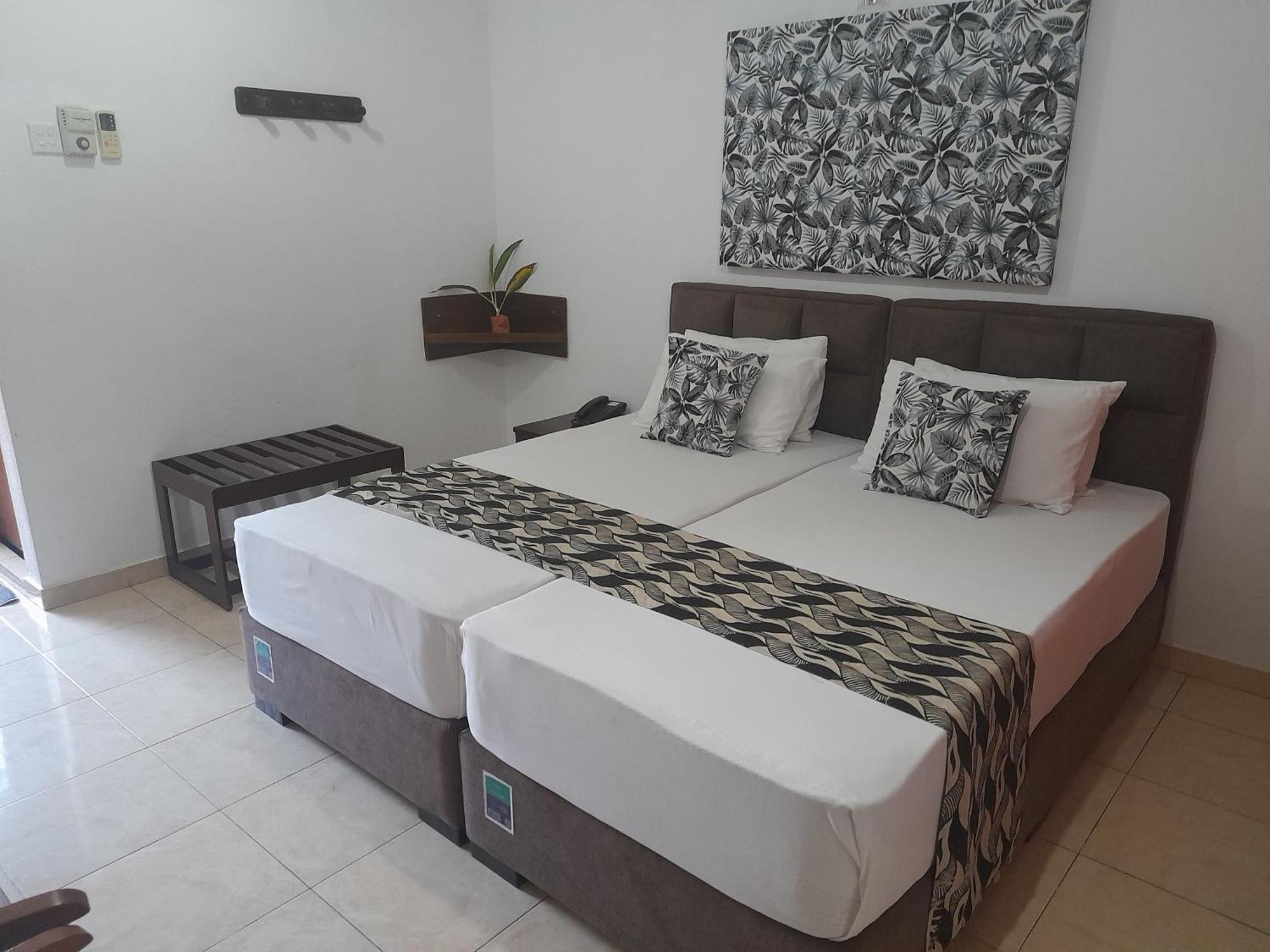 Larn'S Villa Hotel & Apartment 와두와 외부 사진