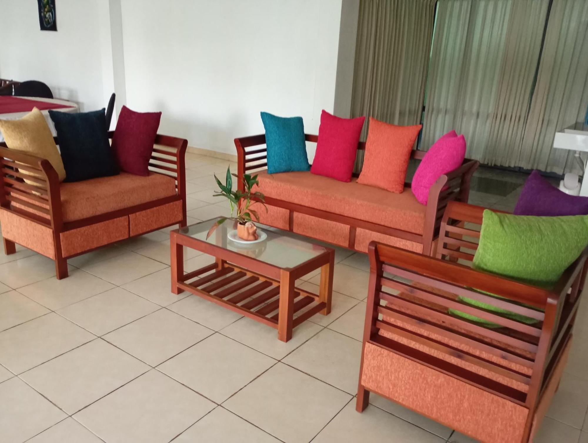 Larn'S Villa Hotel & Apartment 와두와 외부 사진