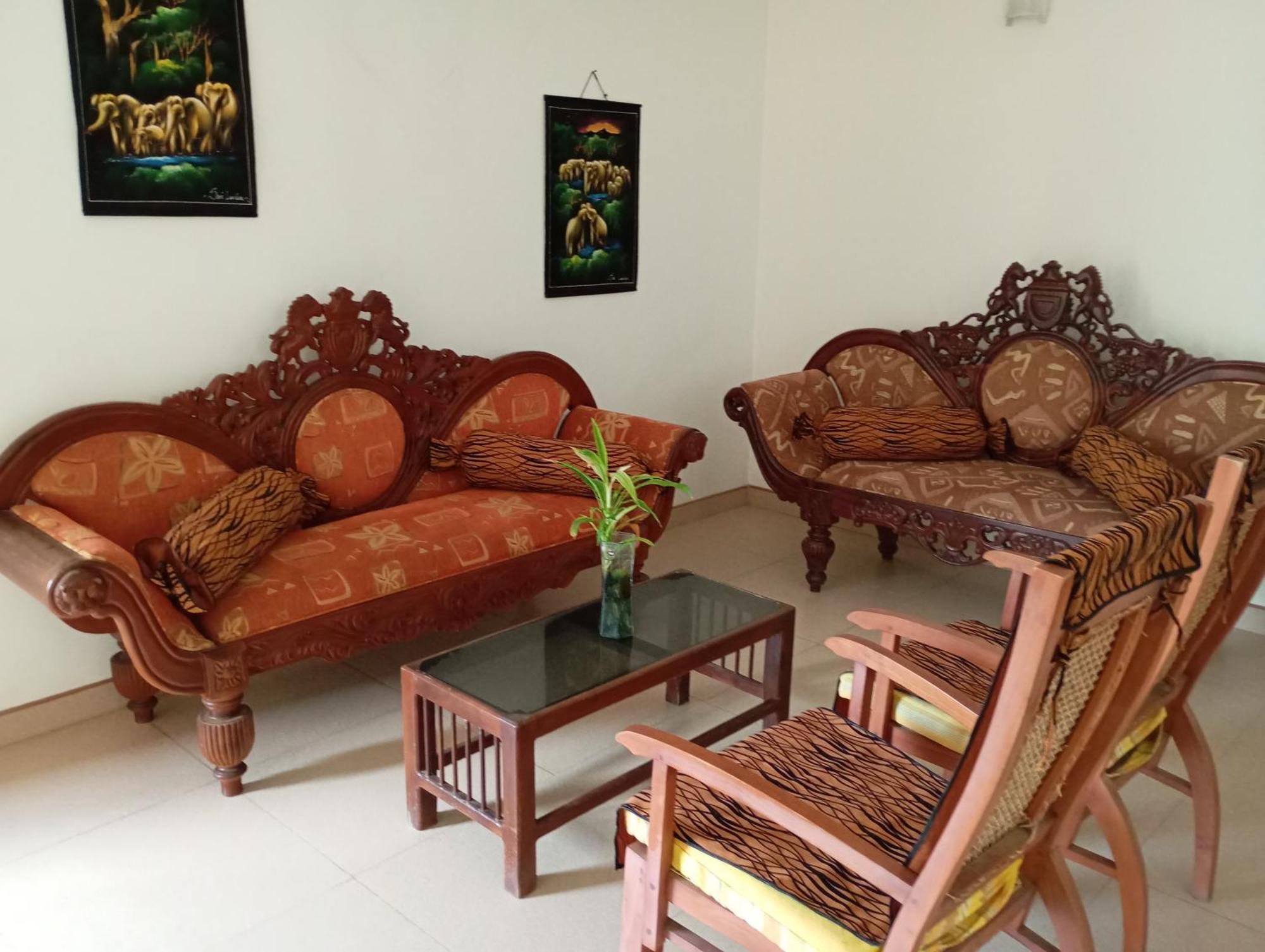 Larn'S Villa Hotel & Apartment 와두와 외부 사진