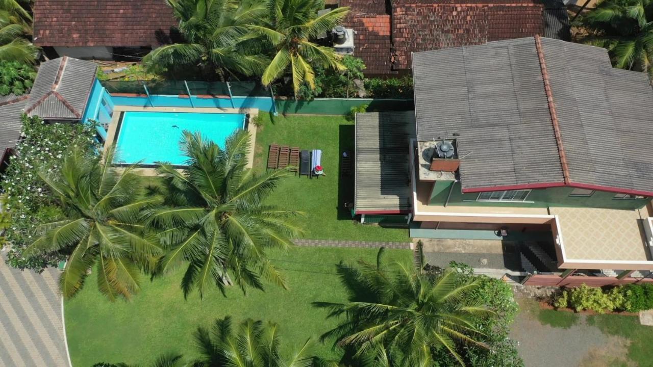 Larn'S Villa Hotel & Apartment 와두와 외부 사진