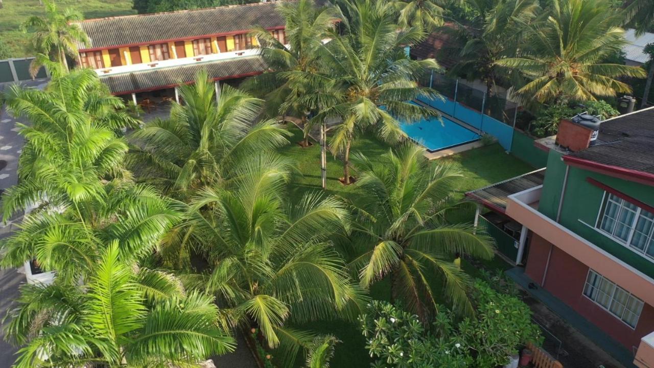 Larn'S Villa Hotel & Apartment 와두와 외부 사진
